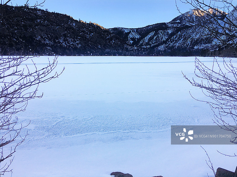 白色的风景图片素材