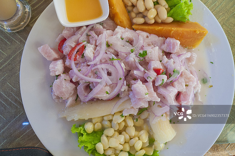 海鲜酸橘汁腌鱼图片素材