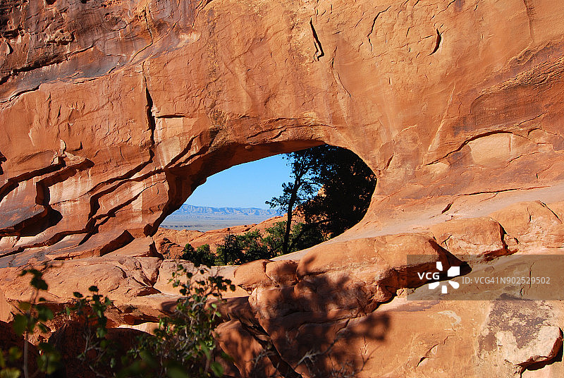 受侵蚀的柱子和其他岩层图片素材