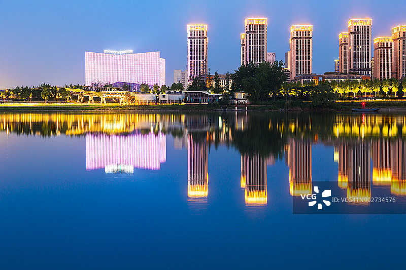 南京青奥村夜景图片素材