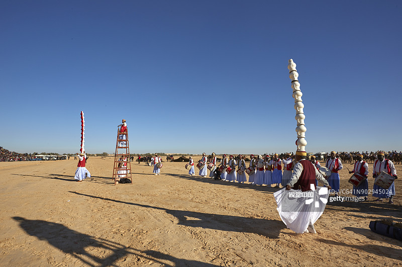 第50届杜兹撒哈拉国际艺术节，陶罐艺术表演图片素材