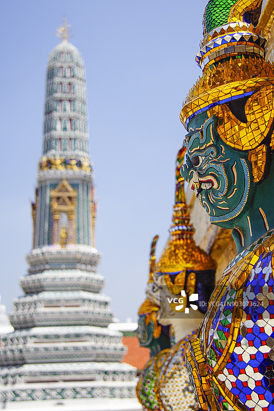 玉佛寺的夜叉雕像图片素材