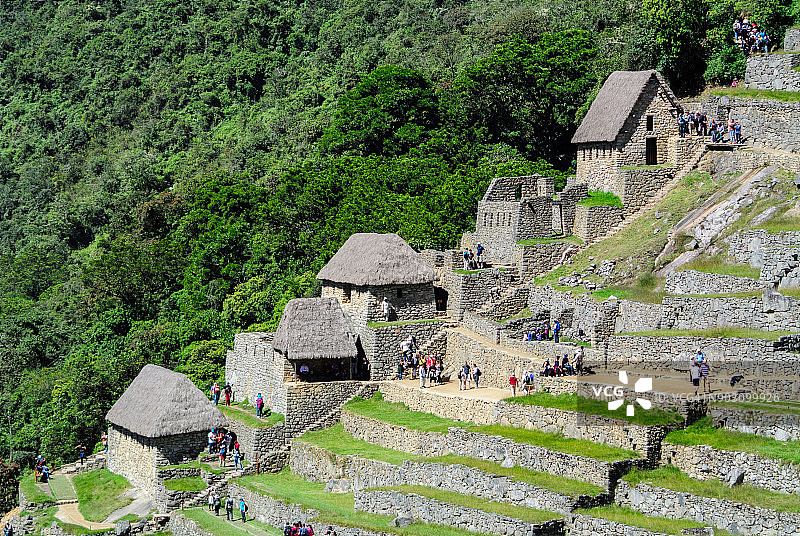 马丘比丘修复后的房屋图片素材