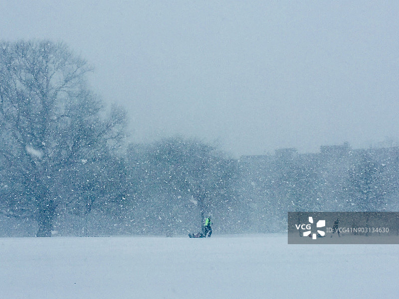 白色的风景图片素材
