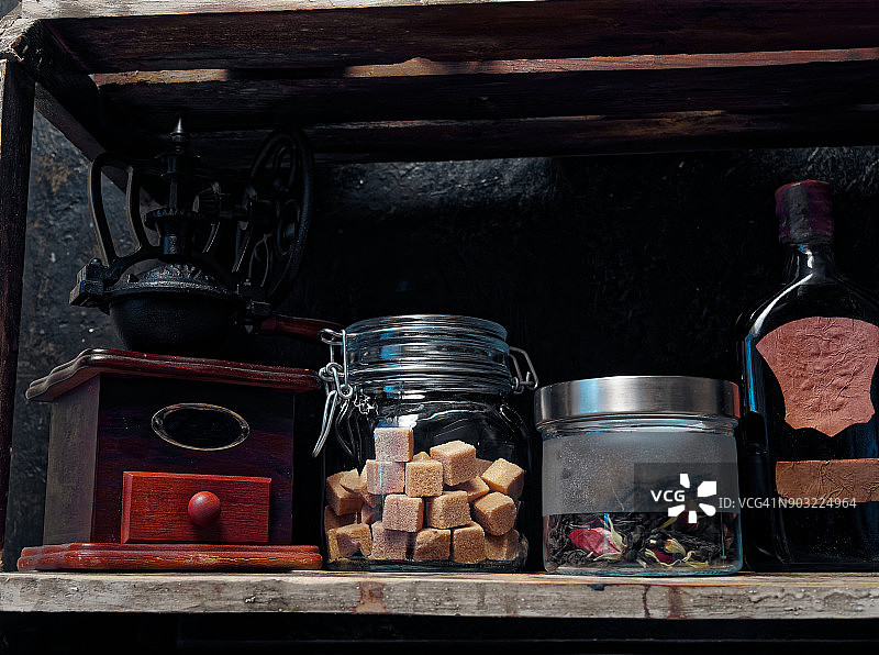 老式咖啡桌图片素材