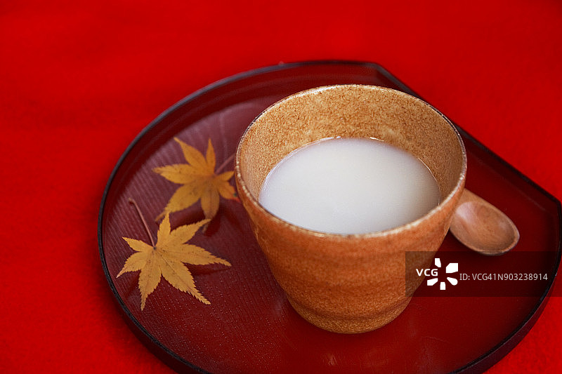 一杯甜酒图片素材