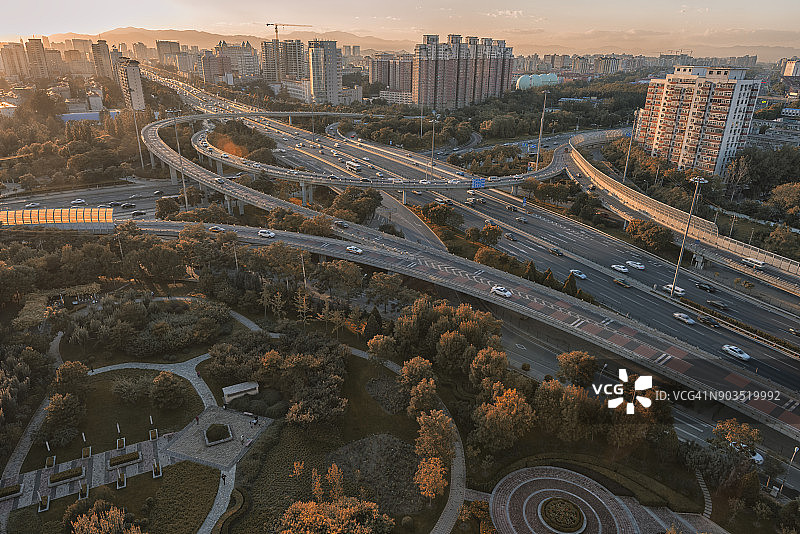 城市高速公路交通图片素材