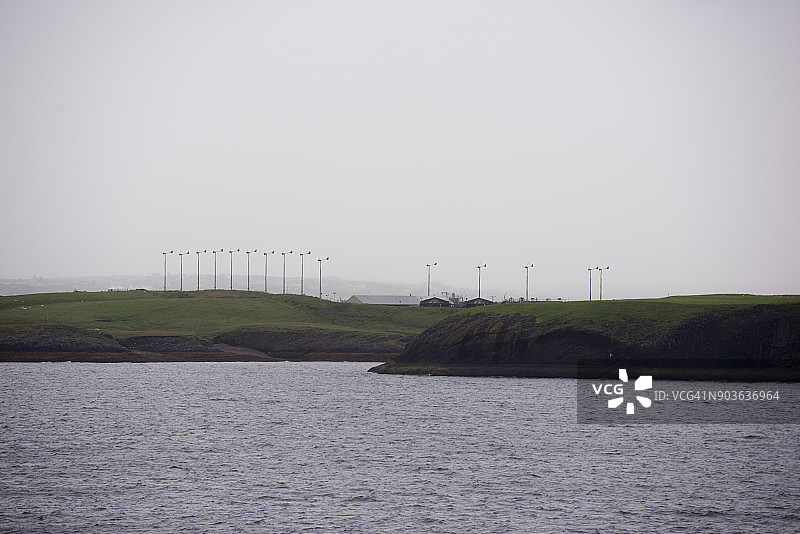 苏格兰刘易斯岛斯托诺韦的风力涡轮机图片素材