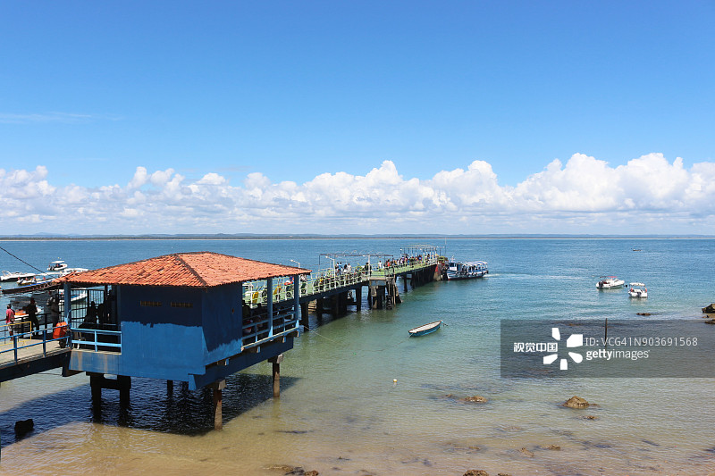 前往巴西巴伊亚州圣保罗莫罗的码头图片素材