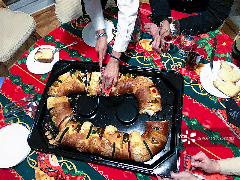 国王饼或 Rosca de Reyes图片素材
