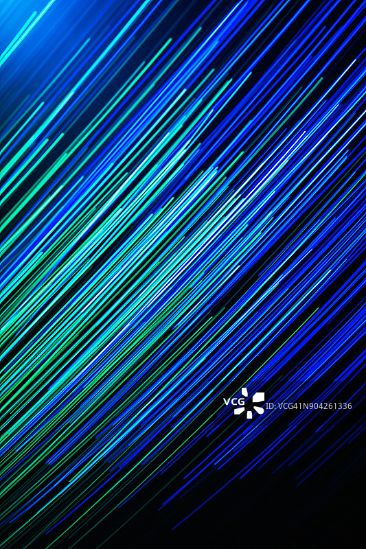 蓝色动态光轨图片素材