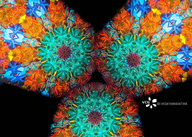 黑色背景万花筒图案图片素材