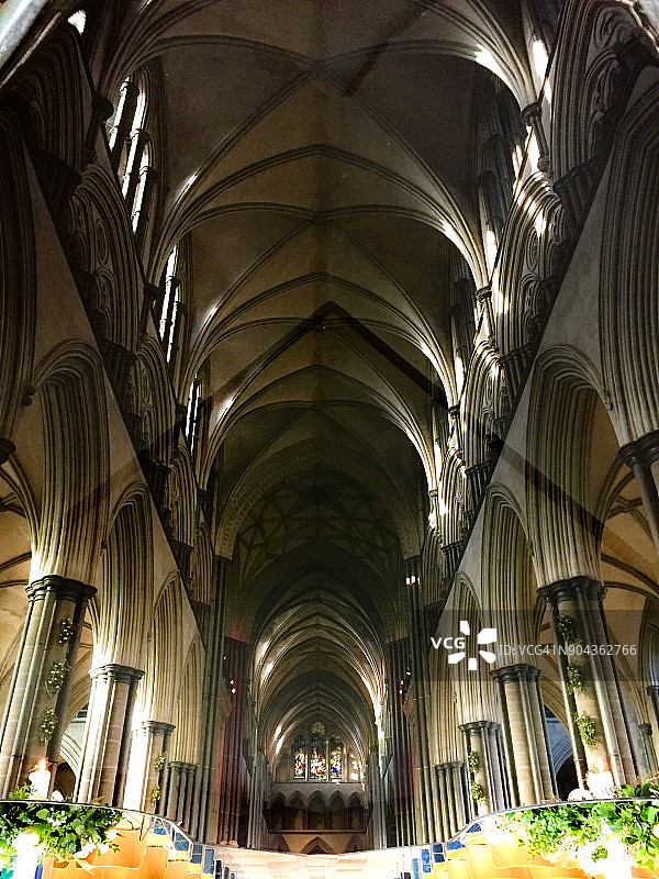 喷泉中的倒影图片素材