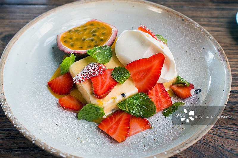 芒果百香果半冻甜点图片素材