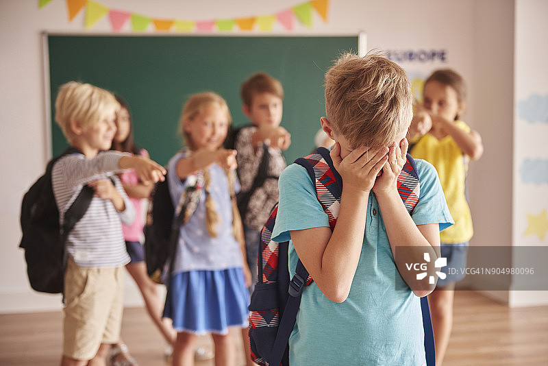 校园暴力照片，波兰德比察图片素材