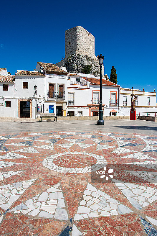 安达卢西亚加的斯省奥尔韦拉白色村庄的摩尔城堡图片素材