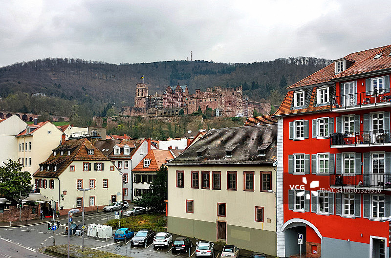 山丘上的海德堡宫图片素材