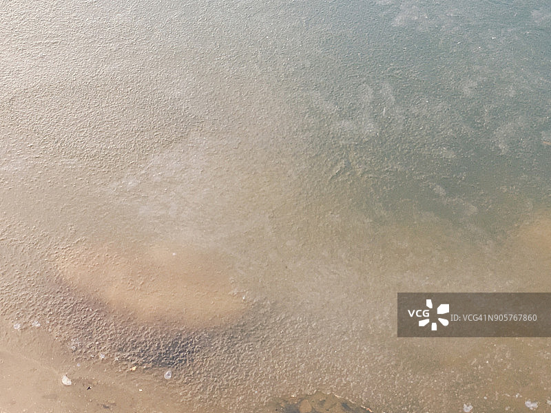 冬季日本广岛县三原市湖泊风光图片素材