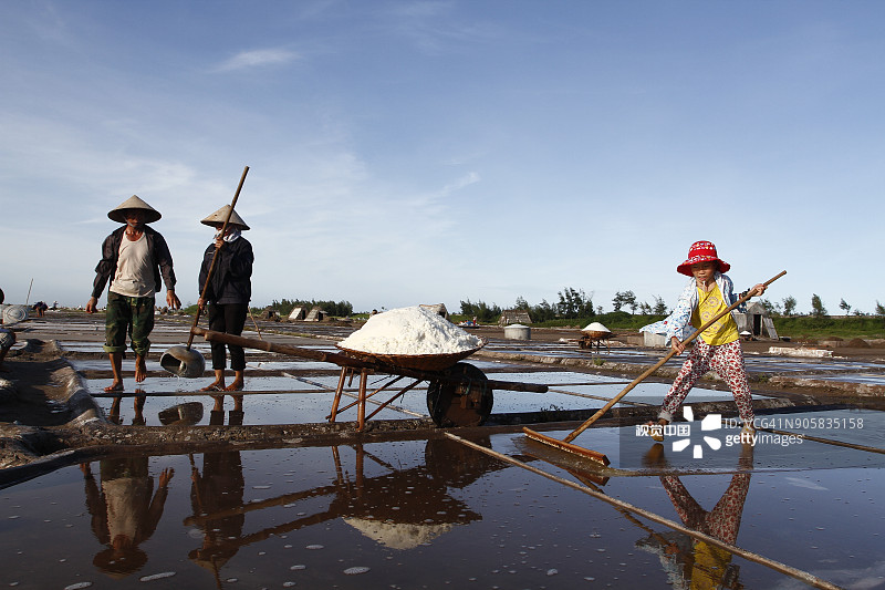 越南渔市渔网图片素材