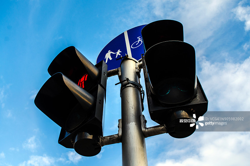 红色交通灯图片素材