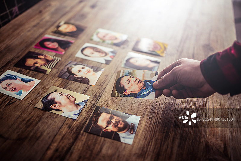 工作中的编辑图片素材