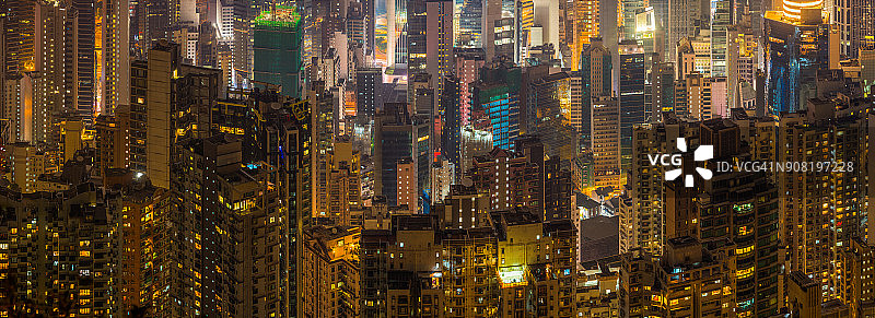 中国香港高密度高层拥挤摩天大楼夜景全景图片素材