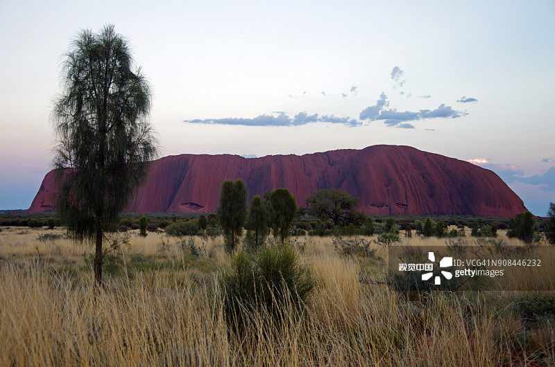 澳大利亚乌鲁鲁国家公园乌鲁鲁的日出图片素材