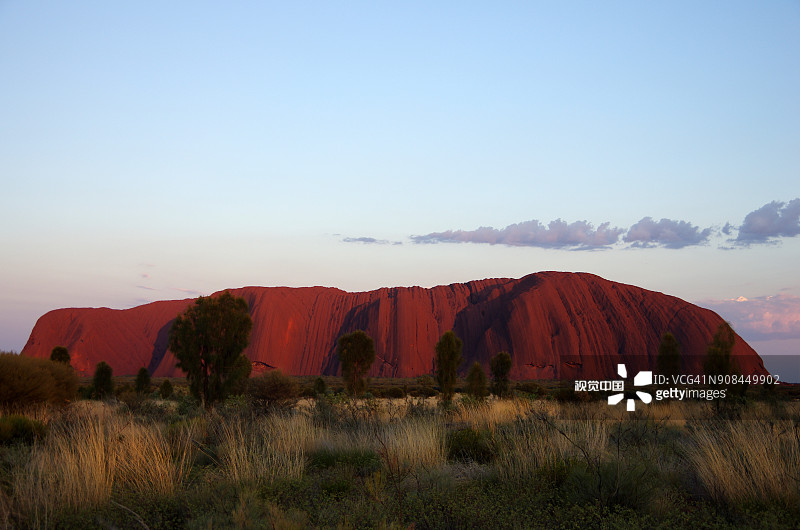 澳大利亚乌鲁鲁国家公园乌鲁鲁的日出图片素材