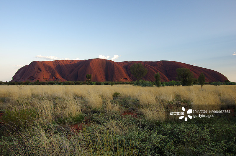 澳大利亚乌鲁鲁国家公园乌鲁鲁的日出图片素材