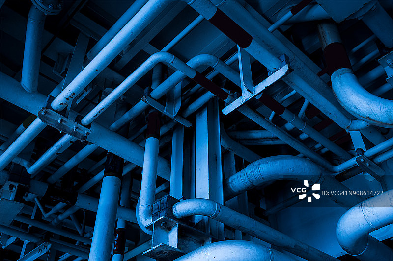 蓝色调的管道工业图片素材