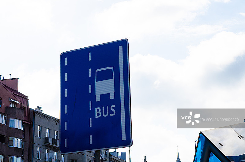 巴士停靠标志图片素材