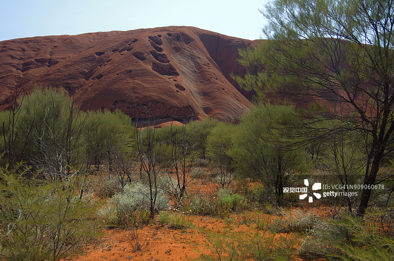 澳大利亚北领地乌鲁鲁卡塔丘塔国家公园的乌鲁鲁景观图片素材