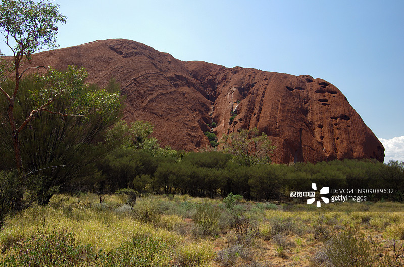 澳大利亚北领地乌鲁鲁卡塔丘塔国家公园的乌鲁鲁景观图片素材
