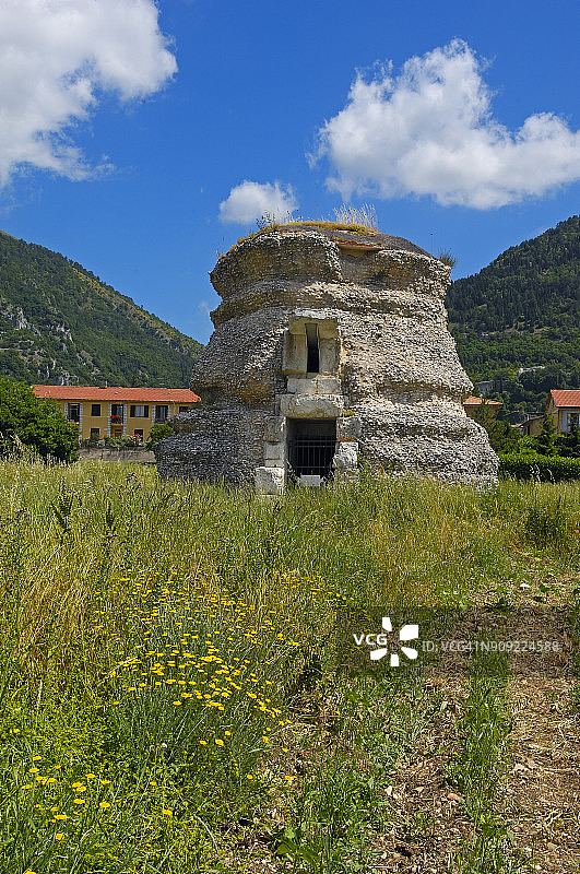 古比奥罗马陵墓，翁布里亚，意大利图片素材