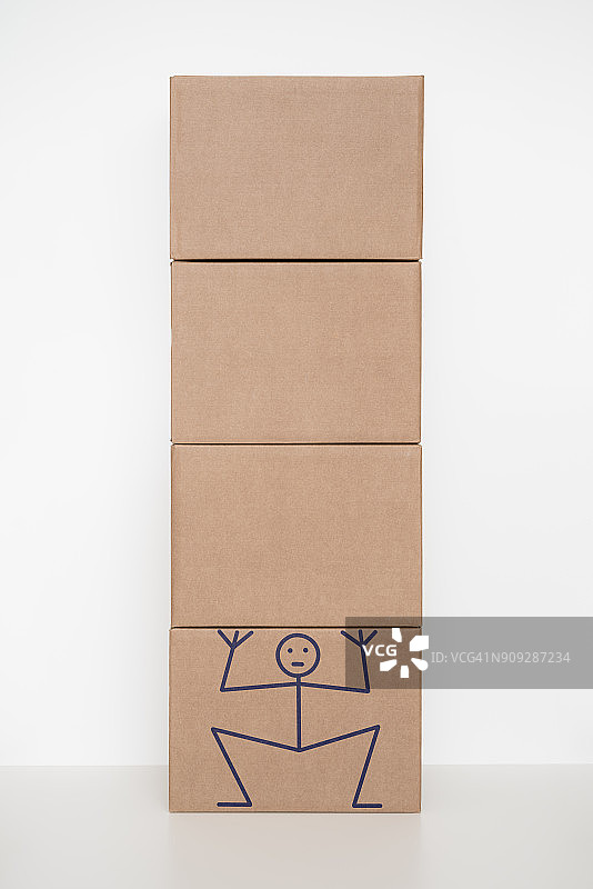 搬运纸箱的简笔画图片素材