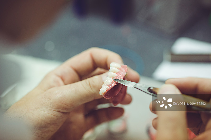 制作牙科假体图片素材