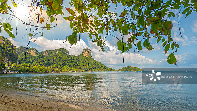 甲米府帕南海滩美景图片素材