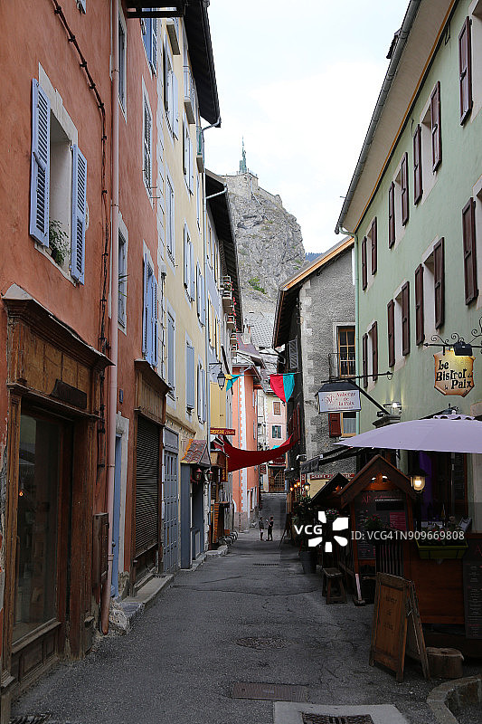 老城区小巷图片素材