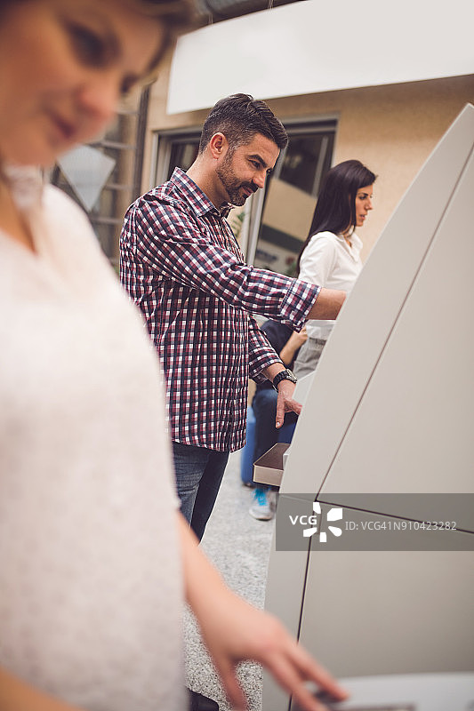 使用ATM机图片素材