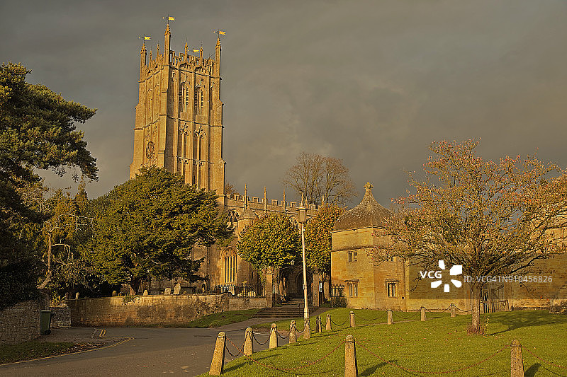 英国科茨沃尔德奇平卡姆登圣詹姆斯教堂图片素材