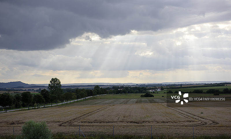 法国大东部地区庞培附近的乡村风光图片素材