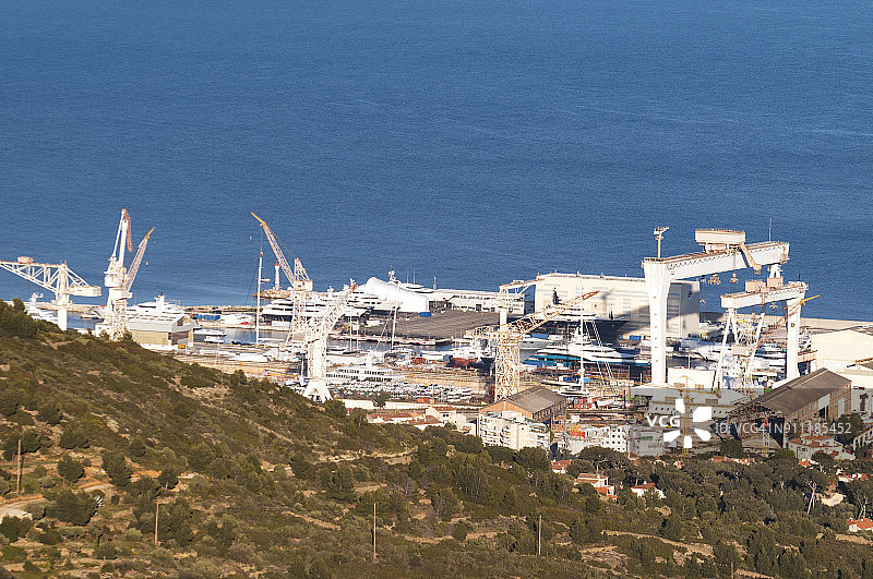 希奥塔港口的起重机图片素材