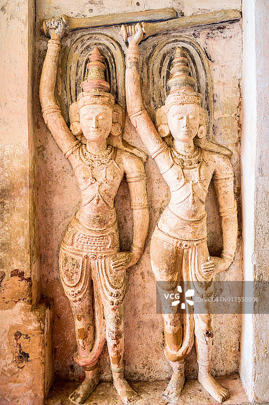 达乌拉加拉路上的兰卡提拉克寺14世纪印度教和佛教寺庙旧雕像图片素材