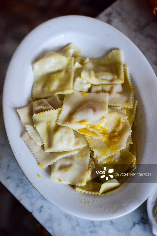 一份自制南瓜意式饺子图片素材