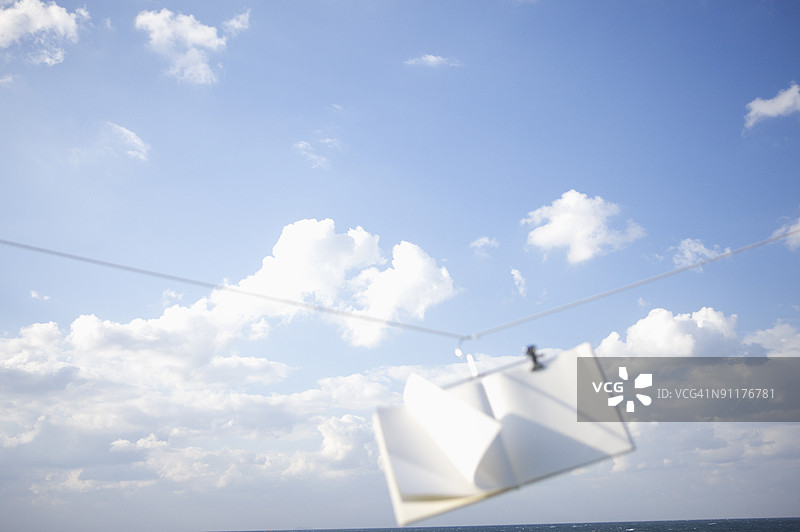 书挂在晾衣绳上图片素材