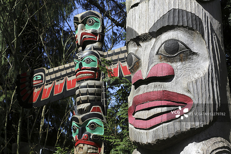 图腾柱图片素材