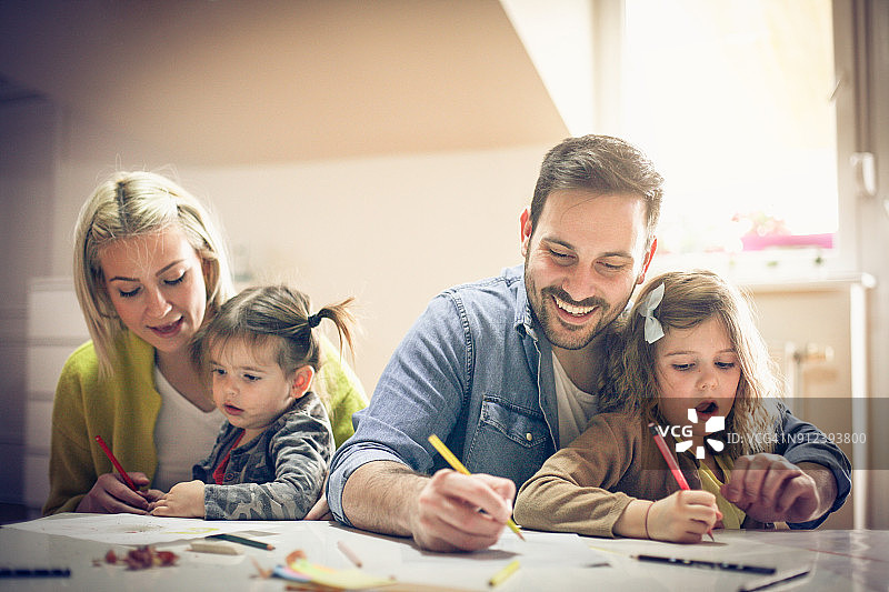 一起绘画图片素材