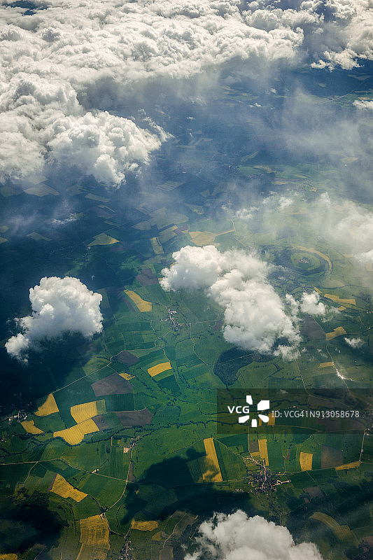 法国巴黎郊外乡村航拍视角图片素材
