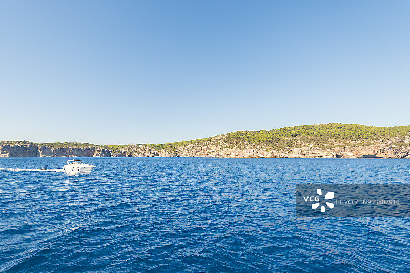 撒丁岛的帆船图片素材