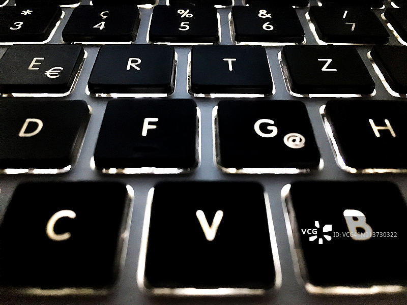 发光键盘图片素材